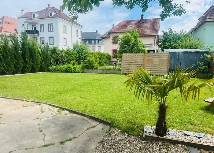 Au Numero 5 - Proche Centre *